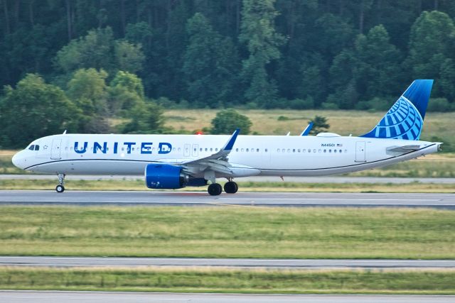 Airbus A321neo (N44501)