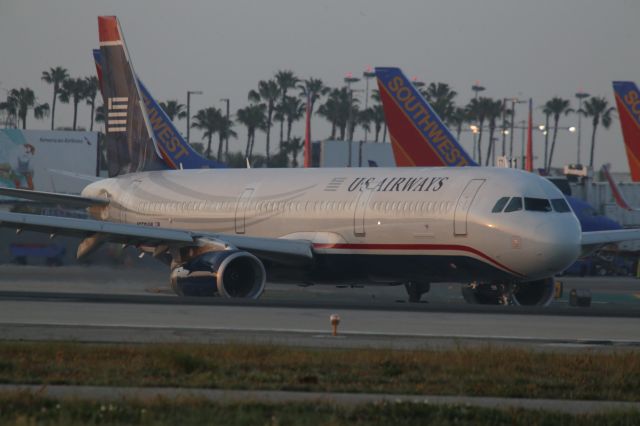 Airbus A321 (N559UW)