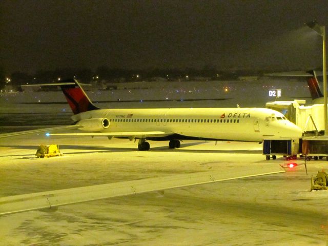 McDonnell Douglas DC-9-50 (N779NC)