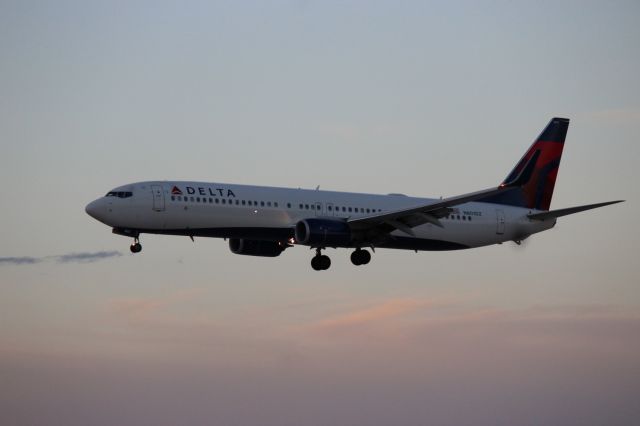 Boeing 737-900 (N801DZ)