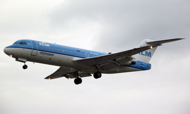 Fokker 70 (PH-WXD) - KLM