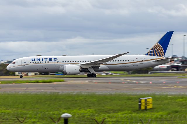 Boeing 787-9 Dreamliner (N45956) - United Airlines (N45956) Boeing 787-9 Dreamliner departing Sydney Airport.