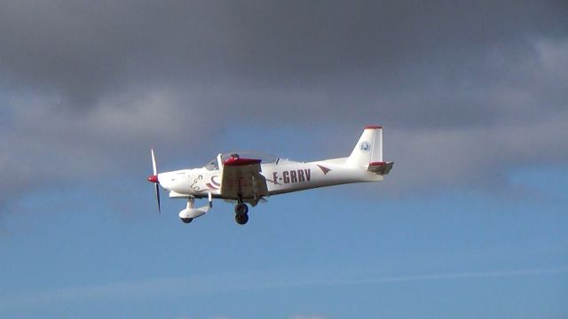 ISSOIRE APM-30 Lion (F-GRRV)