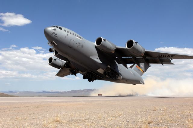 Boeing Globemaster III —