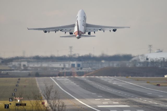 Boeing 747-400 (N782CK) - Departing 22-L at ORD on 12-14-20