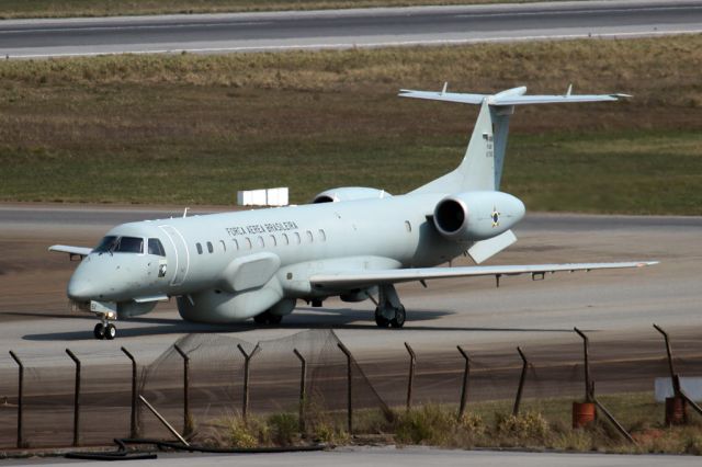 Embraer ERJ-145 (FAB6752)