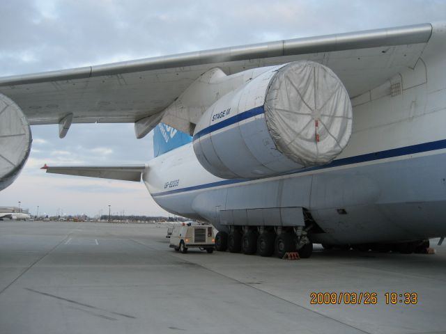 Antonov An-124 Ruslan (UR-82008)