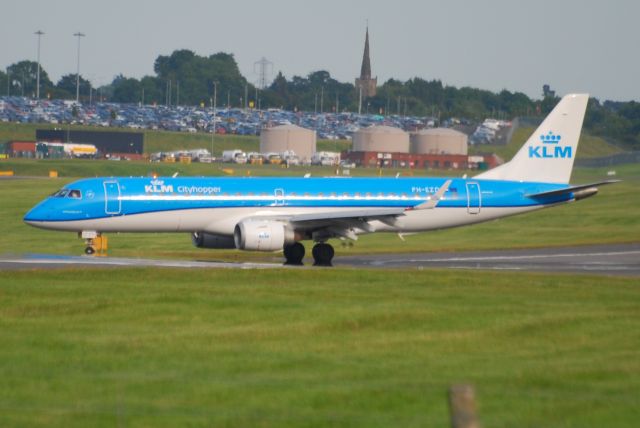 Embraer 170/175 (PH-EZD) - From Sheldon Country Park