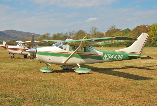 Cessna Skylane (N3443S) - Cessna 182G Skylane - C/N 18255843 - N3443S - at Huntsville-Moontown - 2010-Oct-24.