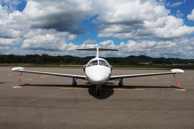 Eclipse 500 (N136EA) - An Eclipse EA500 @ Guntersville Municipal Airport, AL - August 14, 2016