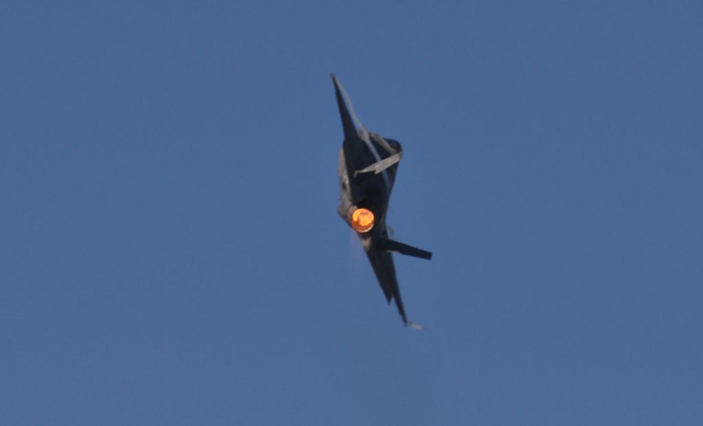 — — - F-35 Lightening-Afterburner