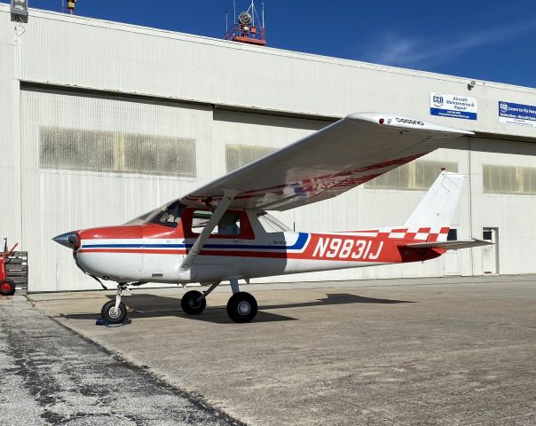 Cessna Commuter (N9831J)