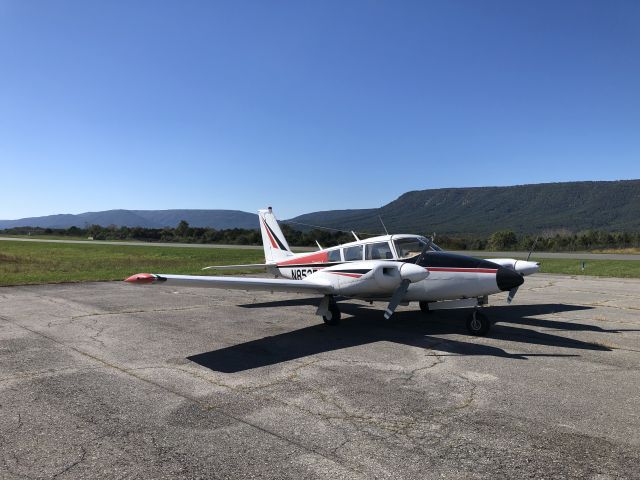 Piper PA-30 Twin Comanche (N8535Y)