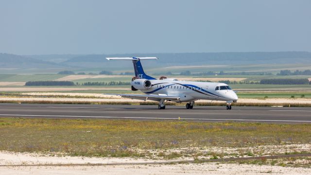 Embraer ERJ-145 (PH-DWA)