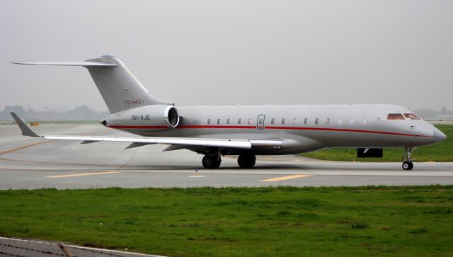 Bombardier Global Express (9H-VJE)