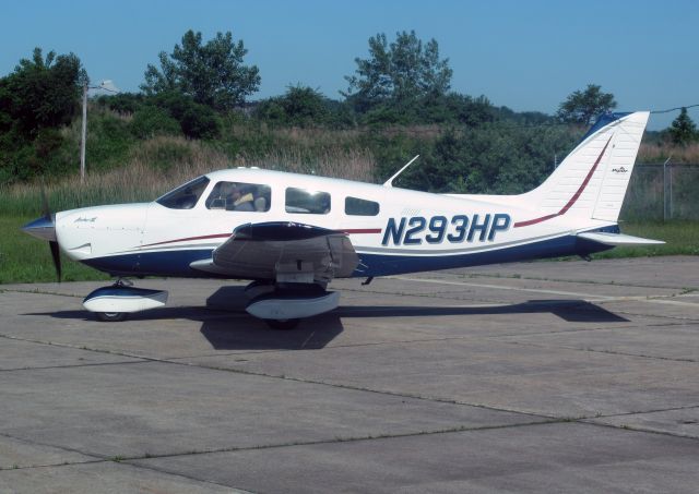 Piper Cherokee (N293HP) - RELIANT AIR has the lowest fuel price on the Danbury (KDXR) airport.