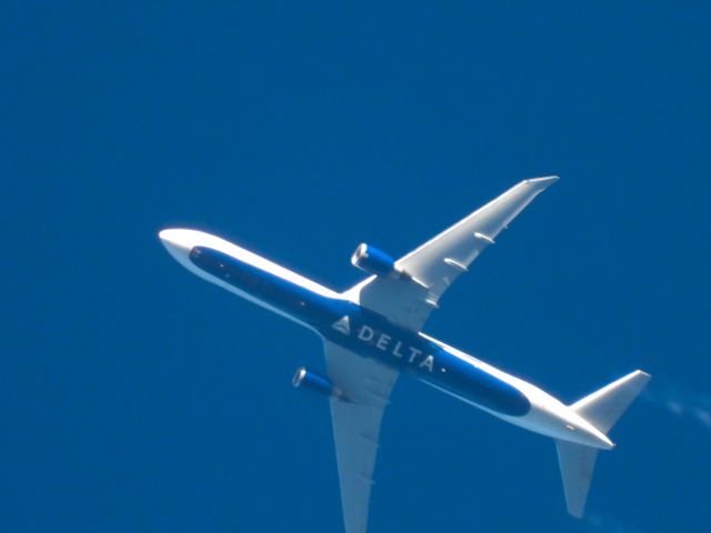 BOEING 767-400 (N825MH) - DAL841br /ATL-PDXbr /11/29/21