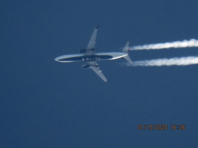 Boeing 737-900 (N902DN)