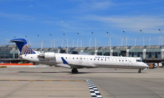 Canadair Regional Jet CRJ-700 (N153GJ) - United Express Bombardier CRJ-702ER (CL-600-2C10) N153GJ in Chicago