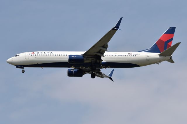 Boeing 737-900 (N897DN) - 23-R 05-19-23