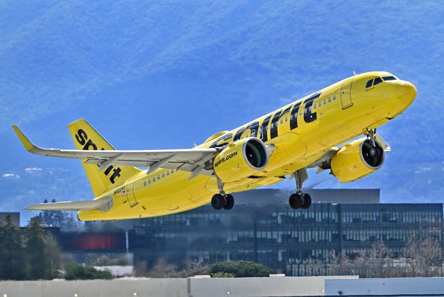 Airbus A320neo (N920NK)