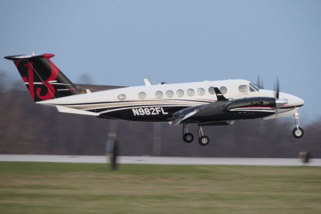 Beechcraft Super King Air 350 (N982FL)