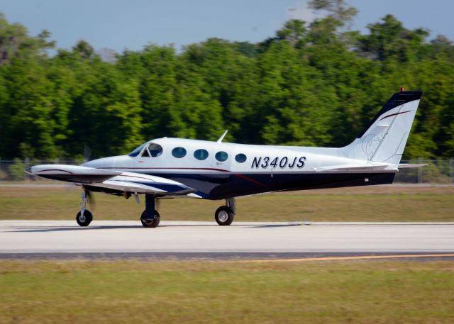 Beechcraft Super King Air 300 (N340JS) - 2014 Sun n Fun