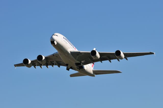 Airbus A380-800 (F-HPJA) - 2010/11/3