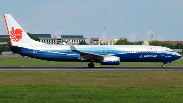 Boeing 737-900 (PK-LFF) - 1st Boeing series to Lion Air
