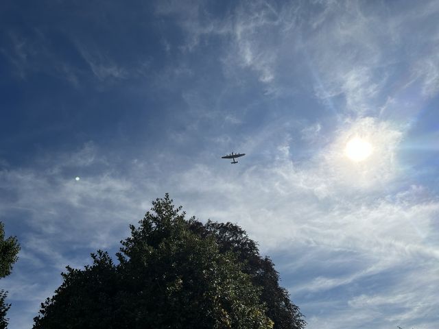 Airbus A320 (ABQ474) - Fly by Bletchley Park 3rd September 2023 15:00