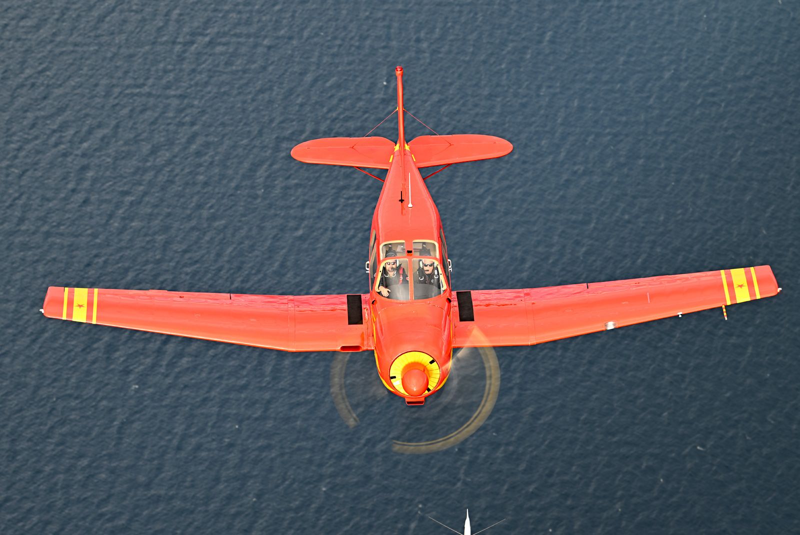 YAKOVLEV Yak-18U (C-FJAQ)