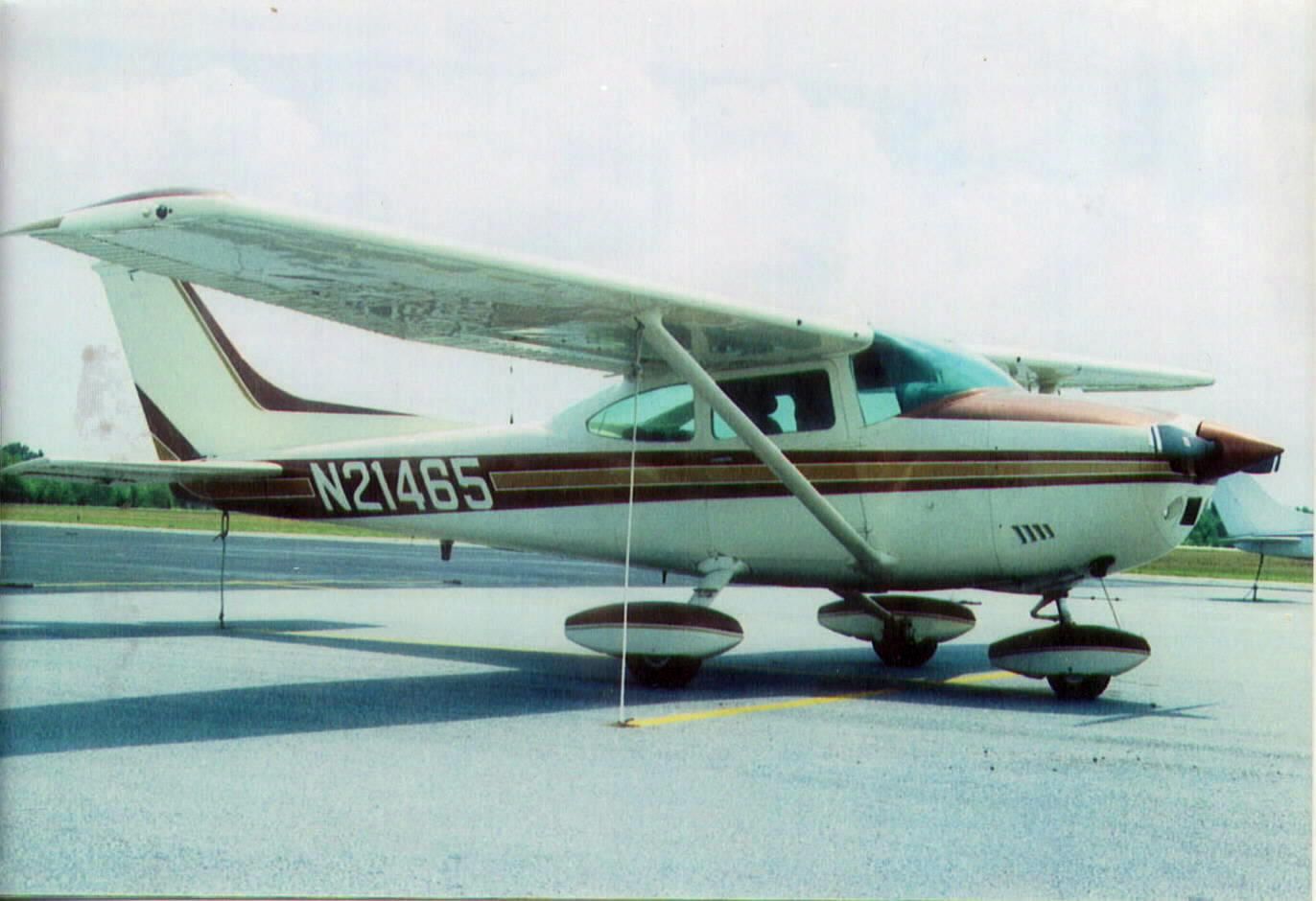 Cessna Skylane (N21465)