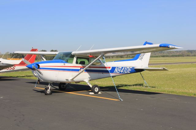 Cessna Skyhawk (N8410E) - The Civil Air Patrol was represented at the 2015 Azalea Festival.