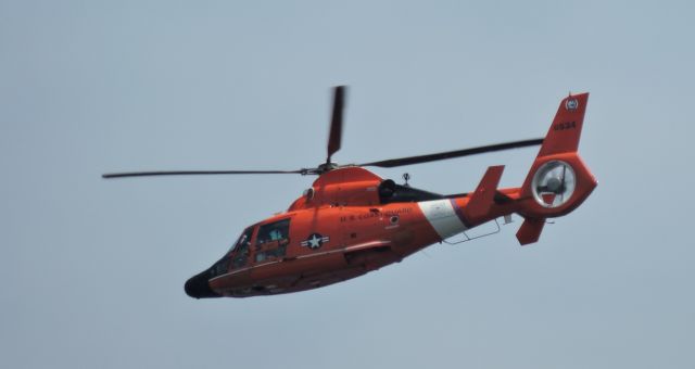 N6534 — - A US Coast Guard Aerospatiale out of Atlantic City going N along the beach in Monmouth Co, NJ in the summer of 2017.