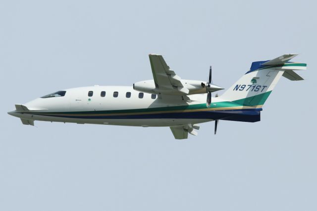 Piaggio P.180 Avanti (N971ST)