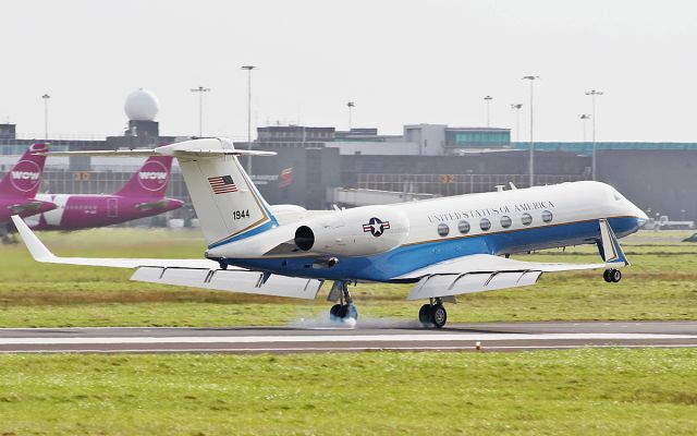 05-1944 — - "pat44" u.s.army c-37a 05-1944 (97-1944) "Normandy" landing at shannon 24/3/19.