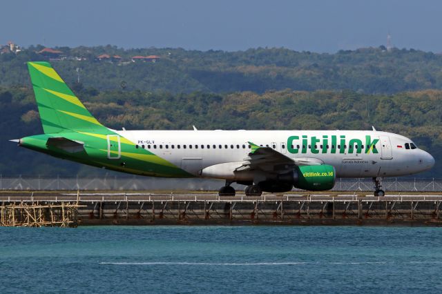 Airbus A320 (PK-GLV)