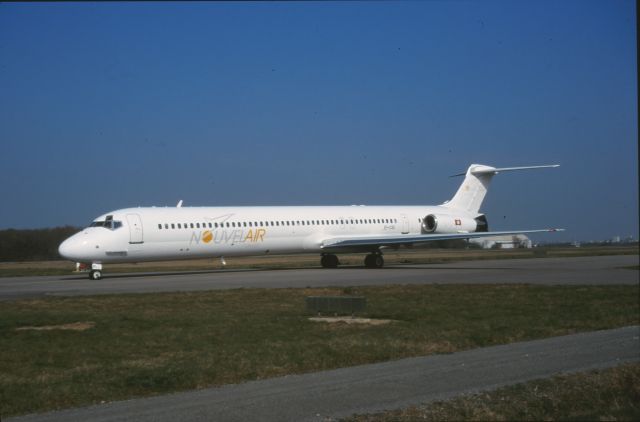 McDonnell Douglas MD-83 (EI-CGI)