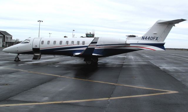 Learjet 45 (N440FX) - These Lears just look great - nothing else!