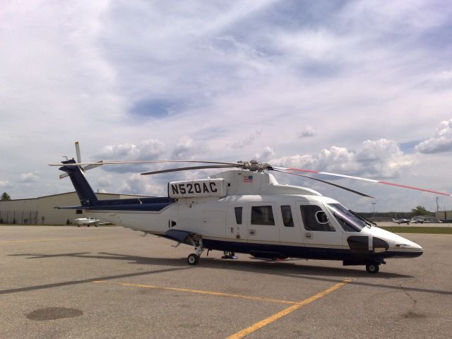 Sikorsky S-76 (N520AC)