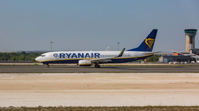 Boeing 737-700 (EI-ENP)