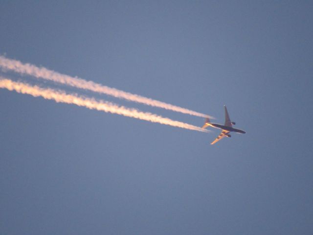 Boeing 777-200 (G-ZZZC) - BA66 - PHL-LHRbr /br /Taken in Branford, CT, USA 