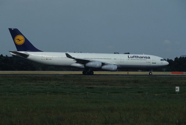 Airbus A340-200 (D-AIBC) - Departure at Narita Intl Airport Rwy16R on 1995/08/26