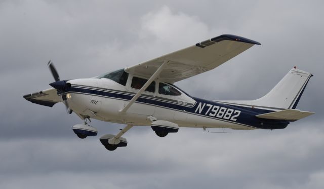 Cessna Skylane (N79882) - Airventure 2018