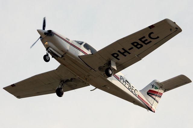 Piper Arrow 4 (PH-BEC)