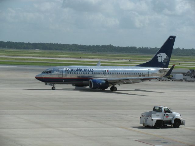 Boeing 737-700 (XA-NAM)