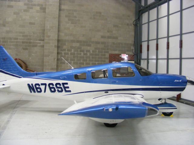 Piper Cherokee (N676SE)