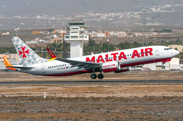 Boeing 737 MAX 8 (9H-VUA)