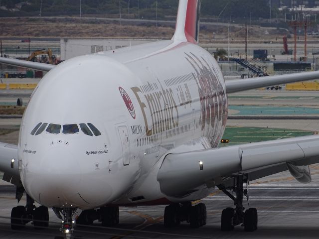 Airbus A380-800 (A6-EET)