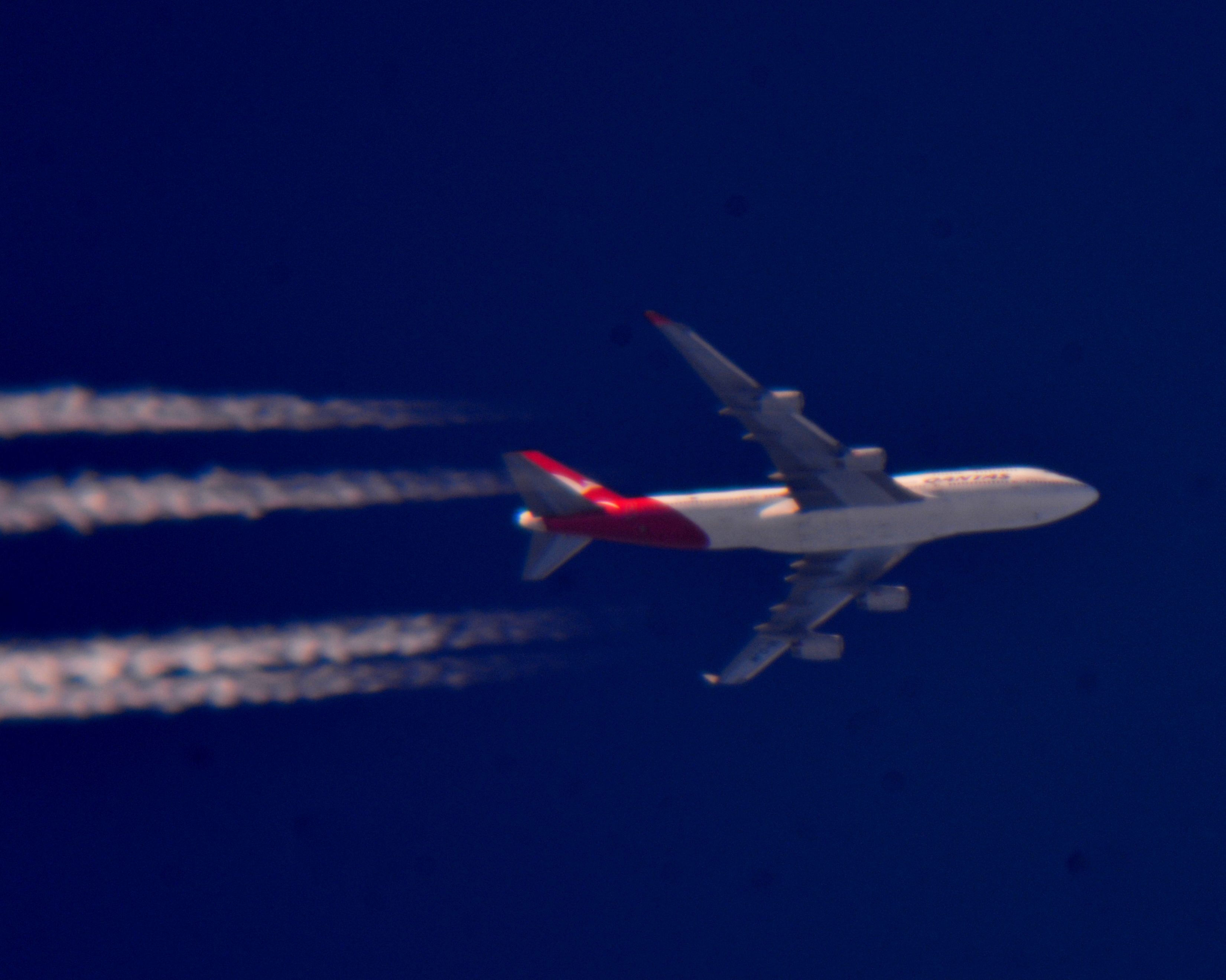 Boeing 747-400 (VH-OJM) - Qantas 11 Los Angeles Intl to John F Kennedy Intl over Cleveland 39,000 ft. 09.15.15.